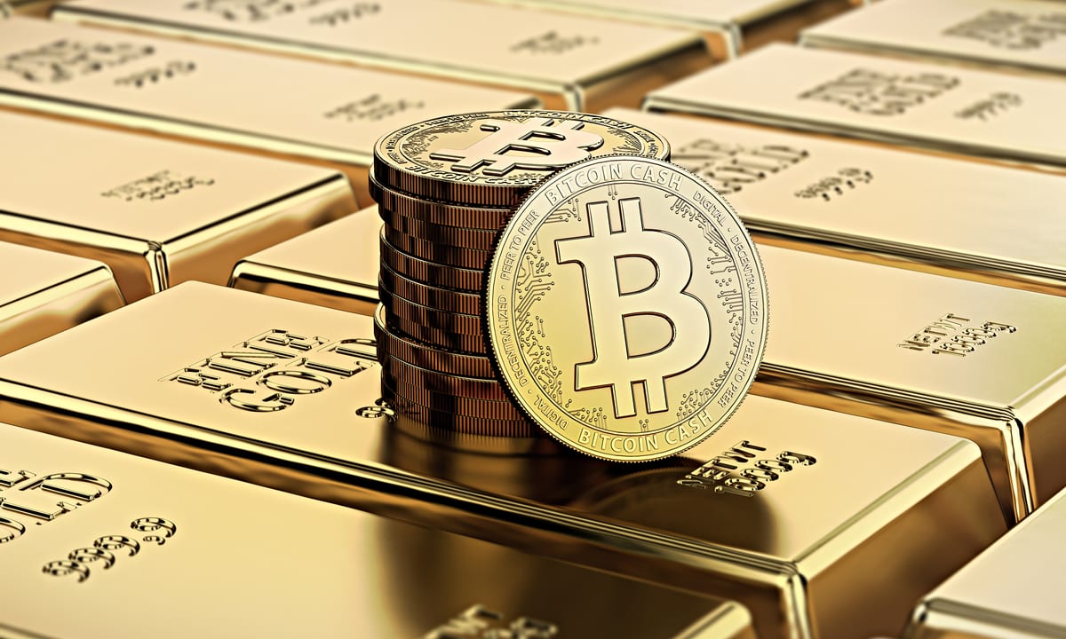 Crypto Analyst Foresees Bitcoin Outstripping Precious Metals Gold and Silver in a Decade